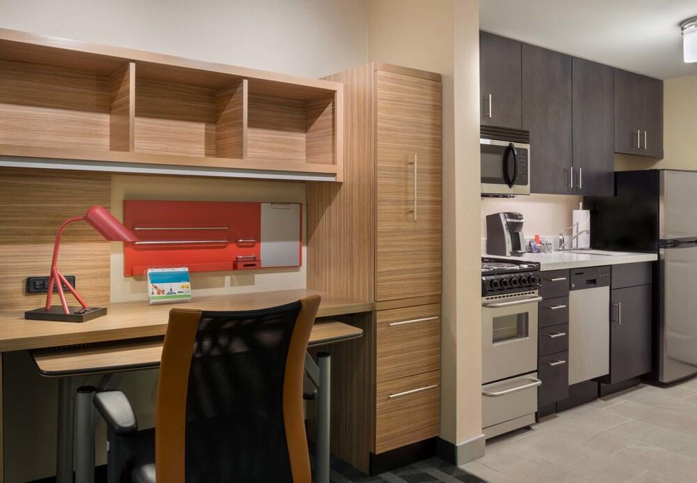 Towneplace Suites By Marriott Ottawa Kanata Exterior foto